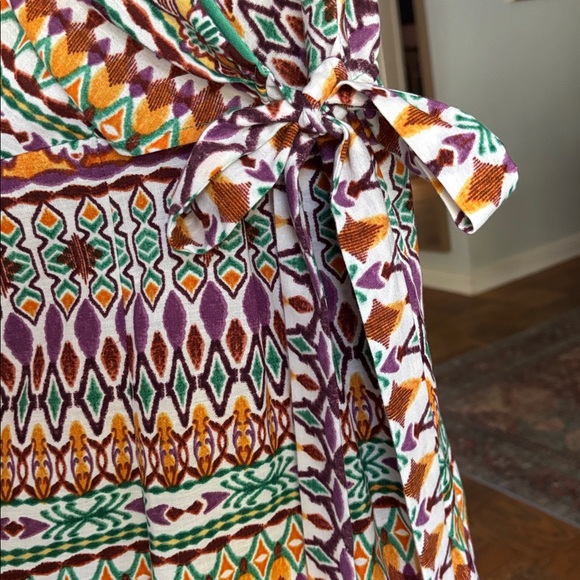 Emma & Michele Colorful Pattern Romper | Like New - Picture 5 of 7